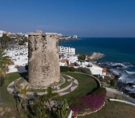 Espectacular Apartamento En Primera Linea De Playa Benalmadena Bagian luar foto